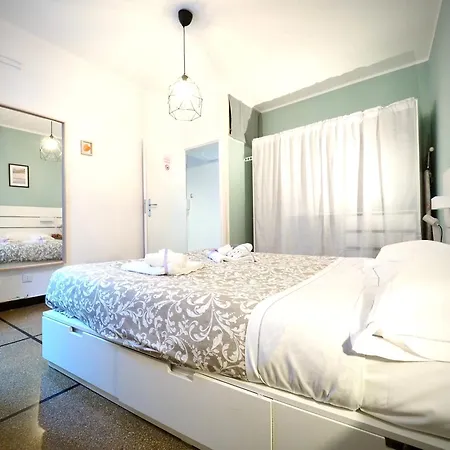 Dimora Di San Vincenzo - Centro St Brignole - Genovabb It דירה *